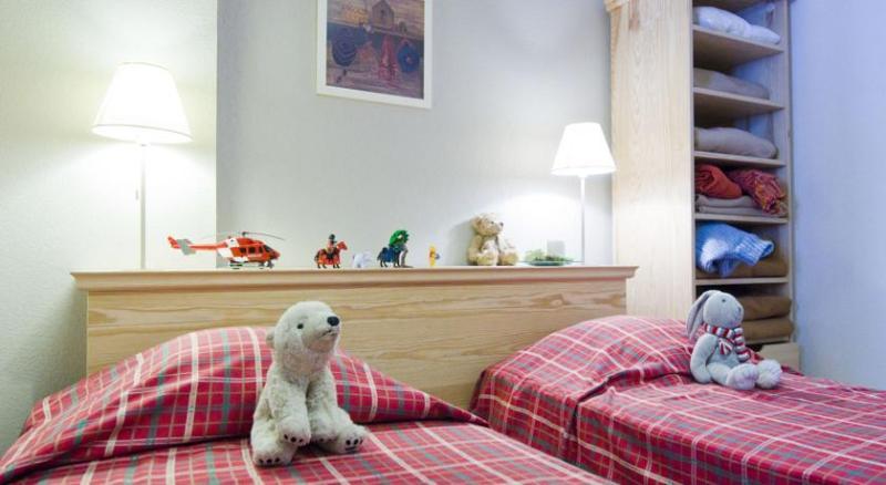 Residence Goelia Le Domaine De Castella Font-Romeu-Odeillo-Via Екстериор снимка