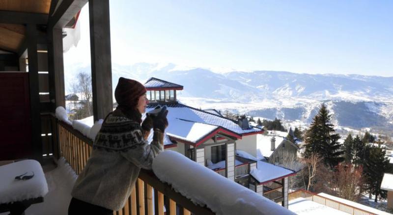 Residence Goelia Le Domaine De Castella Font-Romeu-Odeillo-Via Екстериор снимка