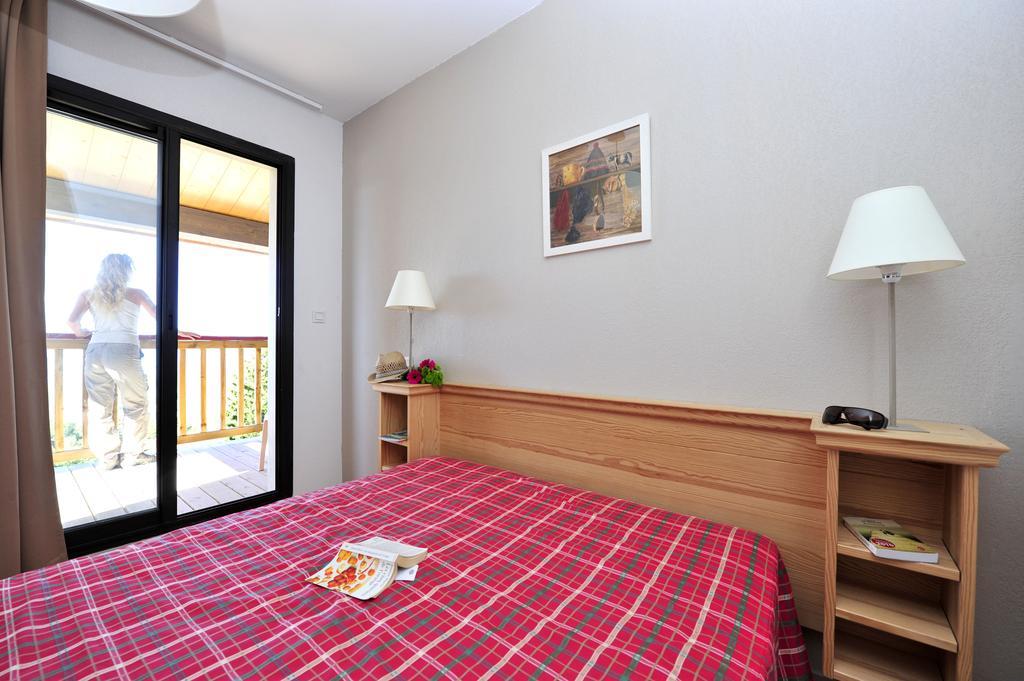 Residence Goelia Le Domaine De Castella Font-Romeu-Odeillo-Via Стая снимка