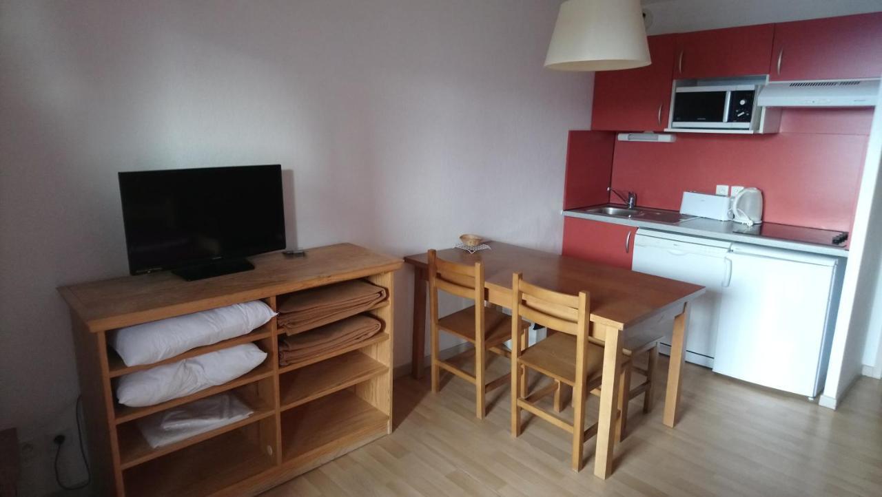 Residence Goelia Le Domaine De Castella Font-Romeu-Odeillo-Via Екстериор снимка